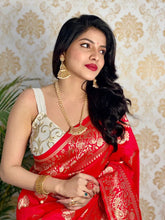 Load image into Gallery viewer, Beautiful Jacquard Festival & Party Wear Red Soft Silk Saree