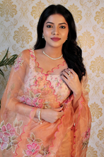 Load image into Gallery viewer, Kala Niketan Organza Silk Saree With Khatli Work Pallu