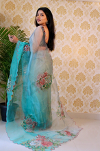Load image into Gallery viewer, Kala Niketan Organza Silk Saree With Khatli Work Pallu