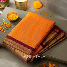 Load image into Gallery viewer, Kala Niketan Archaic Traditional kanchi Soft Silk Sari With Attached Blouse