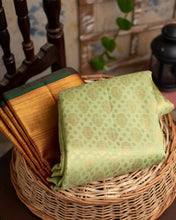 Load image into Gallery viewer, Kala Niketan Traditional Kanchi Soft Silk Saree With Attached Blouse