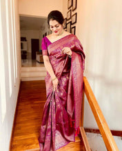 Load image into Gallery viewer, Kala Niketan Pink Kanjivaram Silk Saree