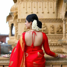 Load image into Gallery viewer, Kala Niketan Rani Archaic Traditional Kanchi Soft Silk Sari With Attached Blouse