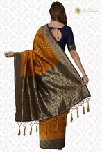 Load image into Gallery viewer, Kala Niketan Apricot Orange Silk Woven saree with contrast brocade Border