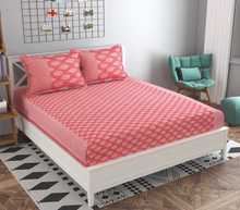 Load image into Gallery viewer, Premium Elastic Fitted King Size Double Bedsheet with 2 Pillow Covers