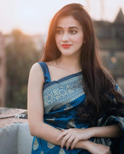 Load image into Gallery viewer, Kala Niketan Traditional Kanchi Soft Silk Sari With Attached Blouse