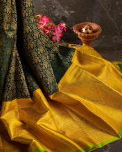 Load image into Gallery viewer, Kala Niketan Traditional Kanchi Soft Silk Sari With Attached Blouse