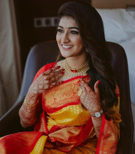 Load image into Gallery viewer, Kala Niketan Amora Yellow Archaic Traditional kanchi Soft Silk Sari With Attached Blouse