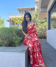 Load image into Gallery viewer, Mouni Roy Wedding Saree in Traditional Kanchipuram Red Color with Weaving Work