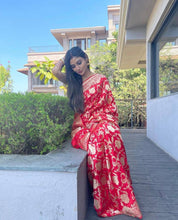 Load image into Gallery viewer, Mouni Roy Wedding Saree in Traditional Kanchipuram Red Color with Weaving Work