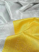 Load image into Gallery viewer, Kala Niketan Silver Banarasi Soft Silk Saree With Classic Blouse Piece
