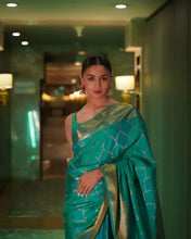 Load image into Gallery viewer, Alia Bhatt Designer Latesh Fashion Green Soft Silk Saree