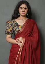 Load image into Gallery viewer, Kala Niketan Wine Handloom Cotton Border Saree with Kalamkari Blouse