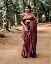 Load image into Gallery viewer, Kala Niketan Hima Archaic Traditional Kanchi Soft Silk Sari With Attached Blouse