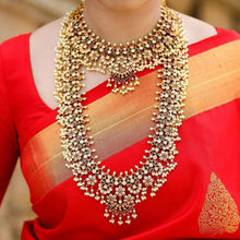 Load image into Gallery viewer, Kala Niketan Rani Archaic Traditional Kanchi Soft Silk Sari With Attached Blouse