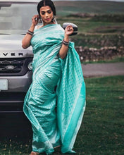 Load image into Gallery viewer, Kala Niketan Traditional Kanchi Soft Silk Sari With Attached Blouse