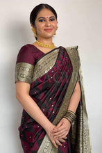 Load image into Gallery viewer, Kala Niketan Mita Archaic Traditional Kanchi Soft Silk Sari With Attached Blouse