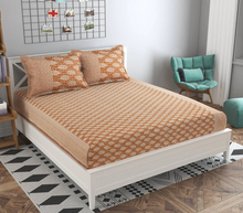 Load image into Gallery viewer, Premium Elastic Fitted King Size Double Bedsheet with 2 Pillow Covers
