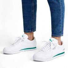 Load image into Gallery viewer, Men's Ultra Light Weight Casual Shoes