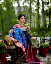 Load image into Gallery viewer, Kala Niketan Meena Archaic Traditional Kanchi Soft Silk Sari With Attached Blouse