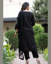Load image into Gallery viewer, Bollywood Style Trendy Fabulous Women Kurta Sets ( M To 7XL Size Available)