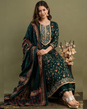 Load image into Gallery viewer, Trendy Look Rayon Partywear Bollywood Kurti Pant With Dupatta For Women