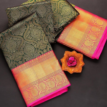 Load image into Gallery viewer, Kala Niketan Chanderi Archaic Traditional Kanchi Soft Silk Saree With Attached Blouse Sale - Srivalli Saree