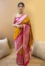 Load image into Gallery viewer, Kala Niketan Traditional Kanchi Soft Silk Sari With Attached Blouse