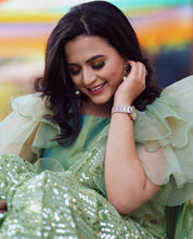 Load image into Gallery viewer, Kala Niketan Fantastic Looking Stylist Designer Green Saree