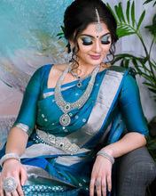 Load image into Gallery viewer, Kala Niketan Prussian Blue Kanjivaram Semi Silk Saree