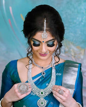 Load image into Gallery viewer, Kala Niketan Prussian Blue Kanjivaram Semi Silk Saree