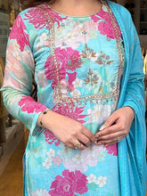 Load image into Gallery viewer, Kala Niketan Pure Muslin Floral Print Kurti With Pant & Dupatta - 4 Colors Available