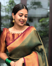 Load image into Gallery viewer, SUPREME SOFT SILK SAREE IN SHINE GREEN COLOR WITH RICH GOLDEN ZARI WEAVING