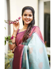 Load image into Gallery viewer, Kala Niketan Designer Beautiful Kanjivaram Silk Saree - 7 Colors Available
