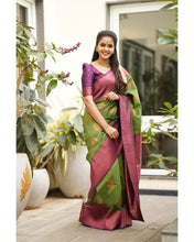Load image into Gallery viewer, Kala Niketan Designer Beautiful Kanjivaram Silk Saree - 7 Colors Available
