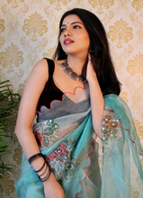 Load image into Gallery viewer, Kala Niketan Organza Silk Saree With Khatli Work Pallu
