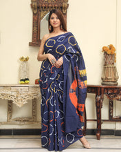 Load image into Gallery viewer, Kala Niketan Mulmul Cotton Designer Latest Fashion Handblock Print Saree with Blouse

