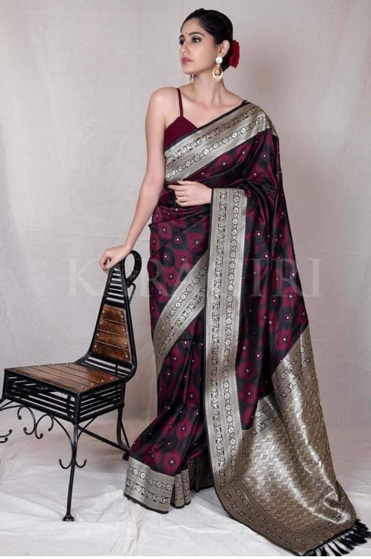 Kala Niketan Mita Archaic Traditional Kanchi Soft Silk Sari With Attached Blouse