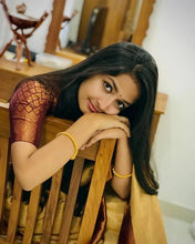 Load image into Gallery viewer, Kala Niketan Unique Soft Silk Saree With Extraordinary Blouse Piece - 4 Colors Available
