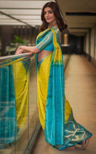 Load image into Gallery viewer, Kala Niketan Kajal Agrawal Yellow Color Silk Rich Pallu &amp; Contrast Border Saree
