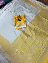 Load image into Gallery viewer, Kala Niketan Silver Banarasi Soft Silk Saree With Classic Blouse Piece

