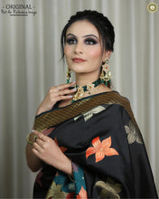 Load image into Gallery viewer, Kala Niketan Spring Flowers Multi Colored Partywear Designer Pure Silk Saree

