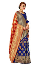 Load image into Gallery viewer, Kala niketan Stunning Jacquard Weaving Banarasi Silk Saree
