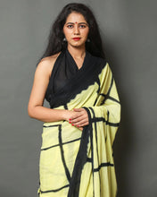 Load image into Gallery viewer, Kala Niketan Designer Latest Fashion Cotton Mulmul Saree
