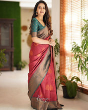 Load image into Gallery viewer, Kala Niketan Designer Beautiful Kanjivaram Silk Saree - 7 Colors Available
