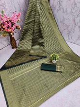 Load image into Gallery viewer, Kala Niketan Captivating Green Kanchipuram Soft Silk Saree With Blouse

