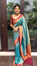 Load image into Gallery viewer, RAMA COLOR SAREE WITH MAROON BORDER COPPER ZARI WEAVING WITH MAROON BROCADE BLOUSE
