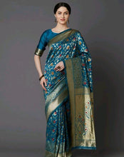 Load image into Gallery viewer, Kala Niketan Banarasi Latest fashion Designer Silk Saree
