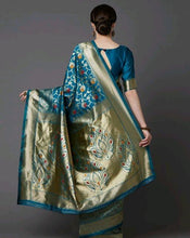 Load image into Gallery viewer, Kala Niketan Banarasi Latest fashion Designer Silk Saree
