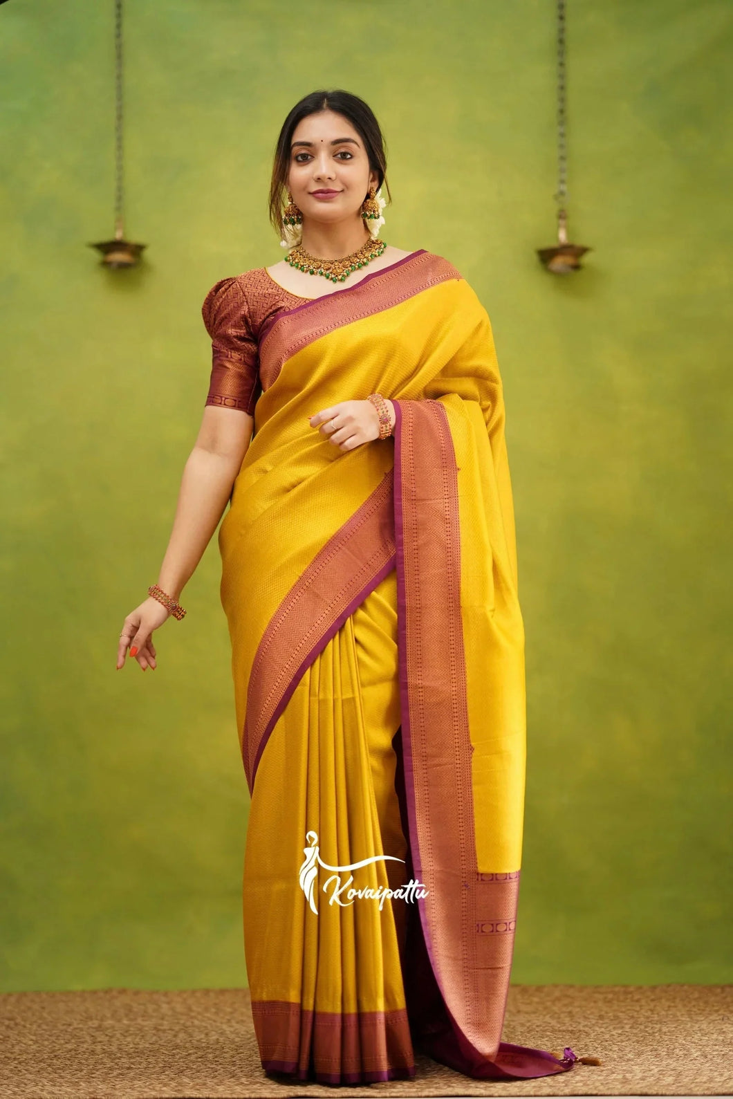Kala Niketan  Yellow & Pink Colour Pure Soft Silk Saree With Twirling Unstitched Blouse Piece